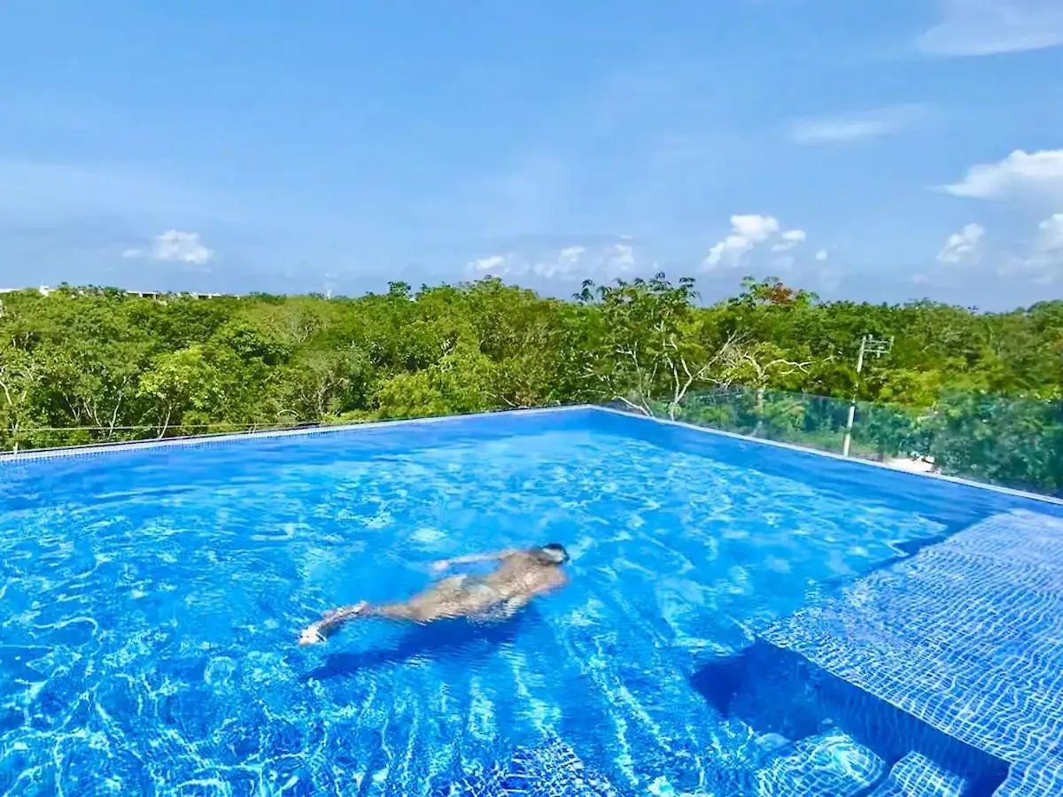 Suit Next To The Common Top Roof Exclusive Building Kingsize Bed 2 Super Pools, Gym, Grill Tulum Holiday home