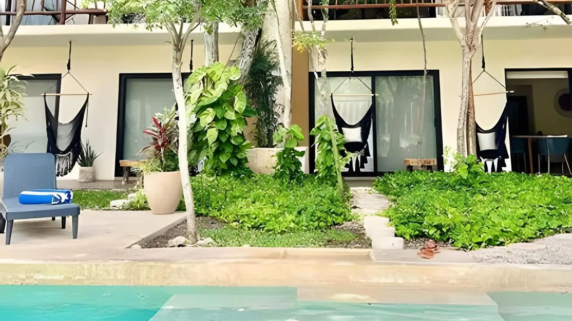Suit Next To The Common Top Roof Exclusive Building Kingsize Bed 2 Super Pools, Gym, Grill Tulum Mexico