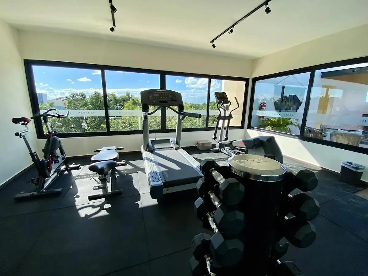 Suit Next To The Common Top Roof Exclusive Building Kingsize Bed 2 Super Pools, Gym, Grill Tulum